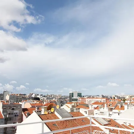 Sunny Rooftop With A View In Campo Pequeno Apartament *